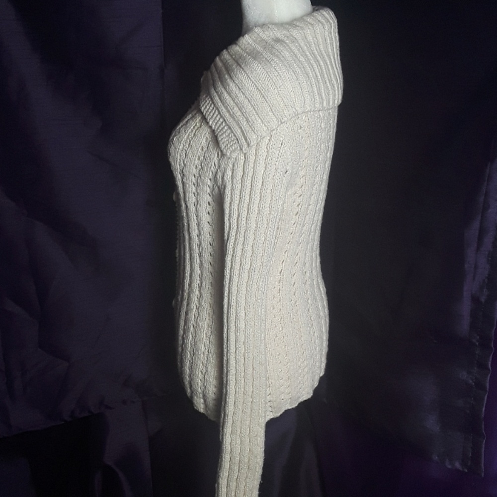 Cardigan - Picture 3 of 4